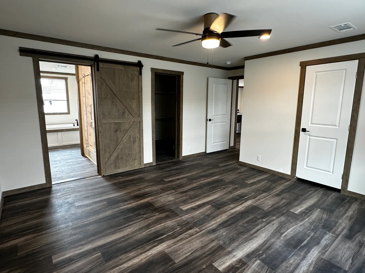 Home on Sale! Tape and Textured, built in fireplace, Quartz Island, Walk in Pantry, Mud Room