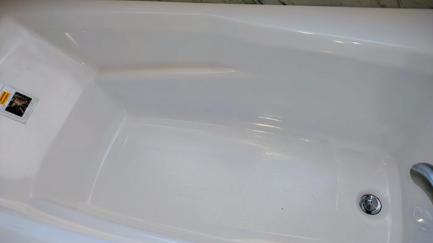 deep tub