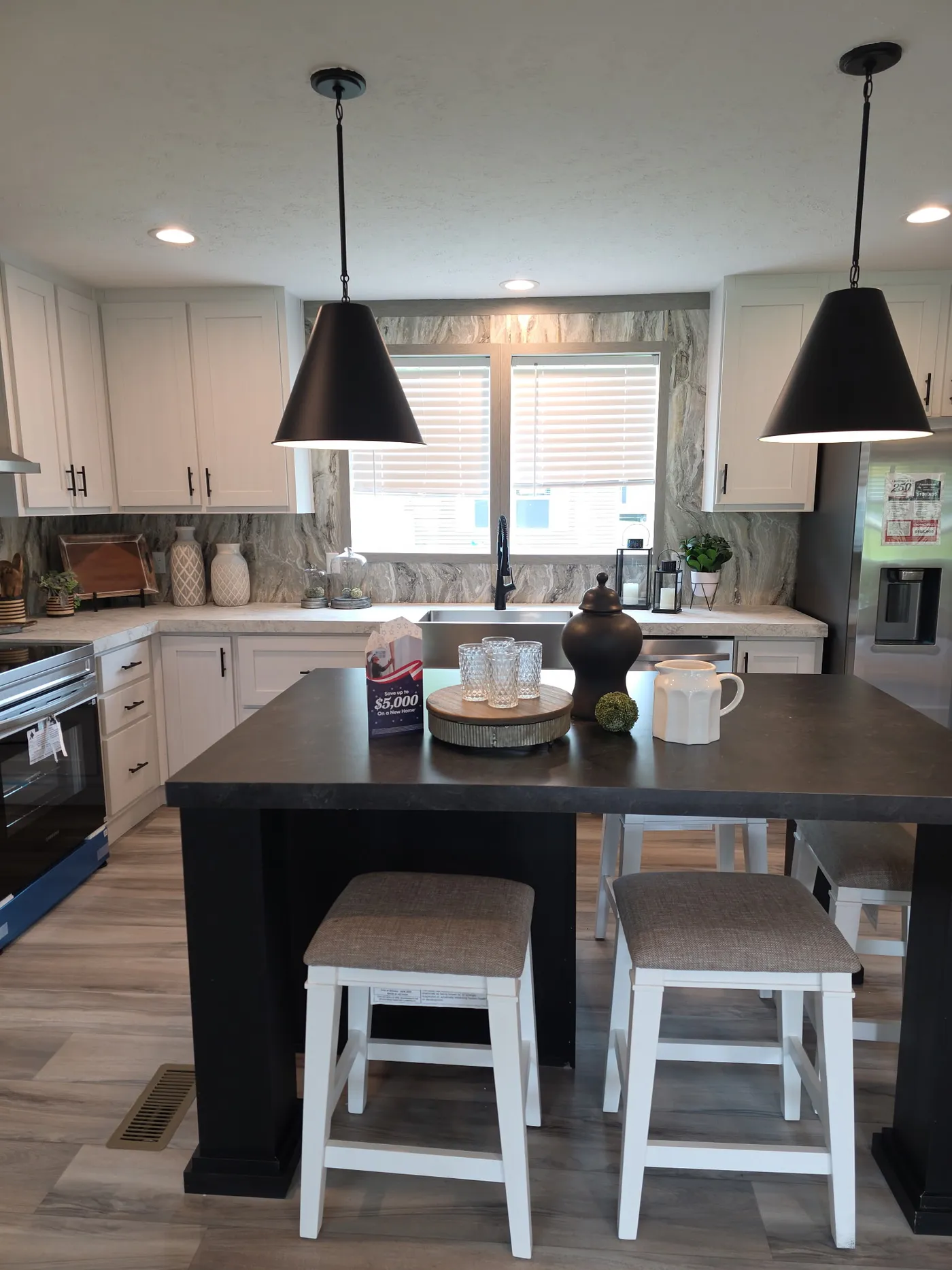 Beautiful kitchen with lots of upgrades. 