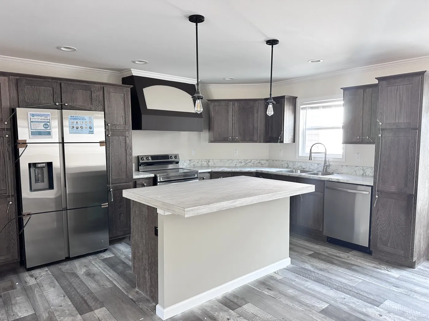 Upgraded Stainless Appliances!