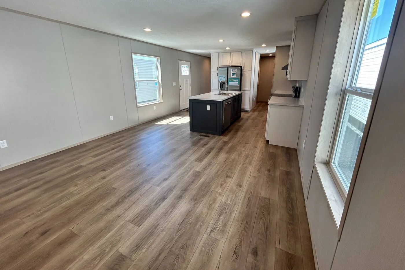 Another view of the kitchen, from a different angle. 