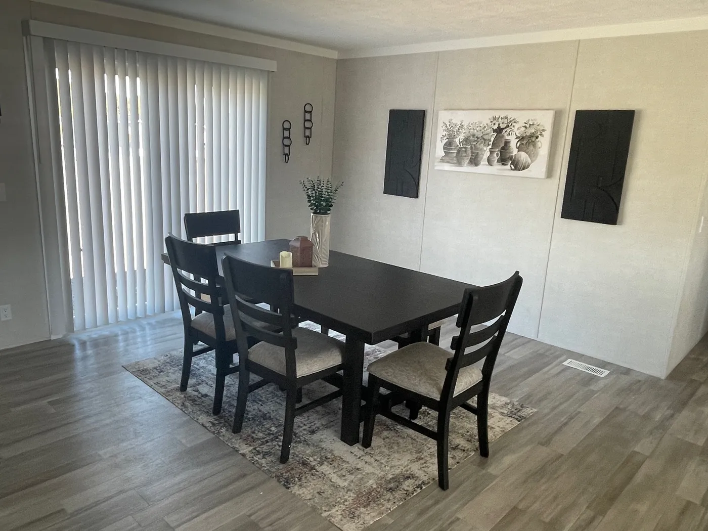 Gorgeous dining area