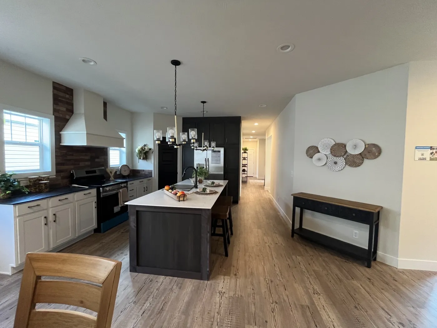 Kitchen with walk in Pantry!