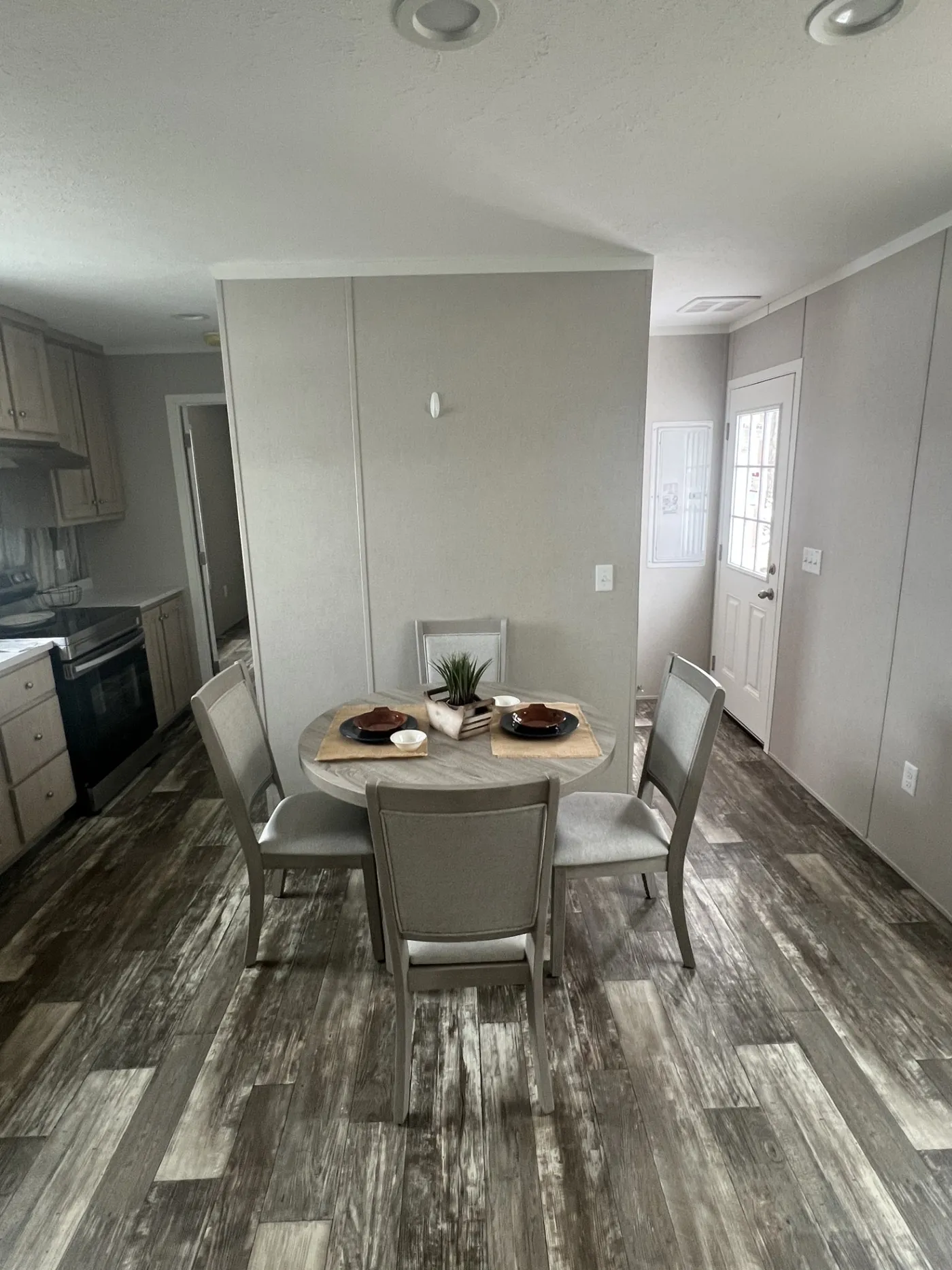 Sapphire Dining Area