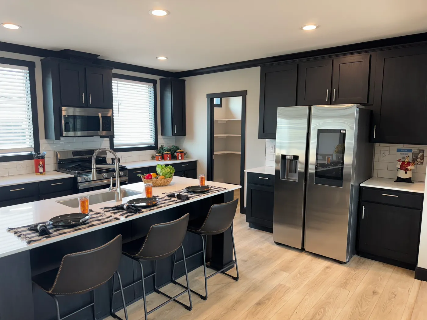 "THE OCEANSIDE" 4 BED / 3 BATH  home image