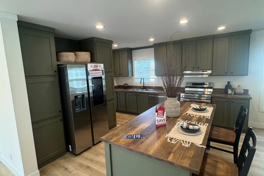 Kitchen w/ island