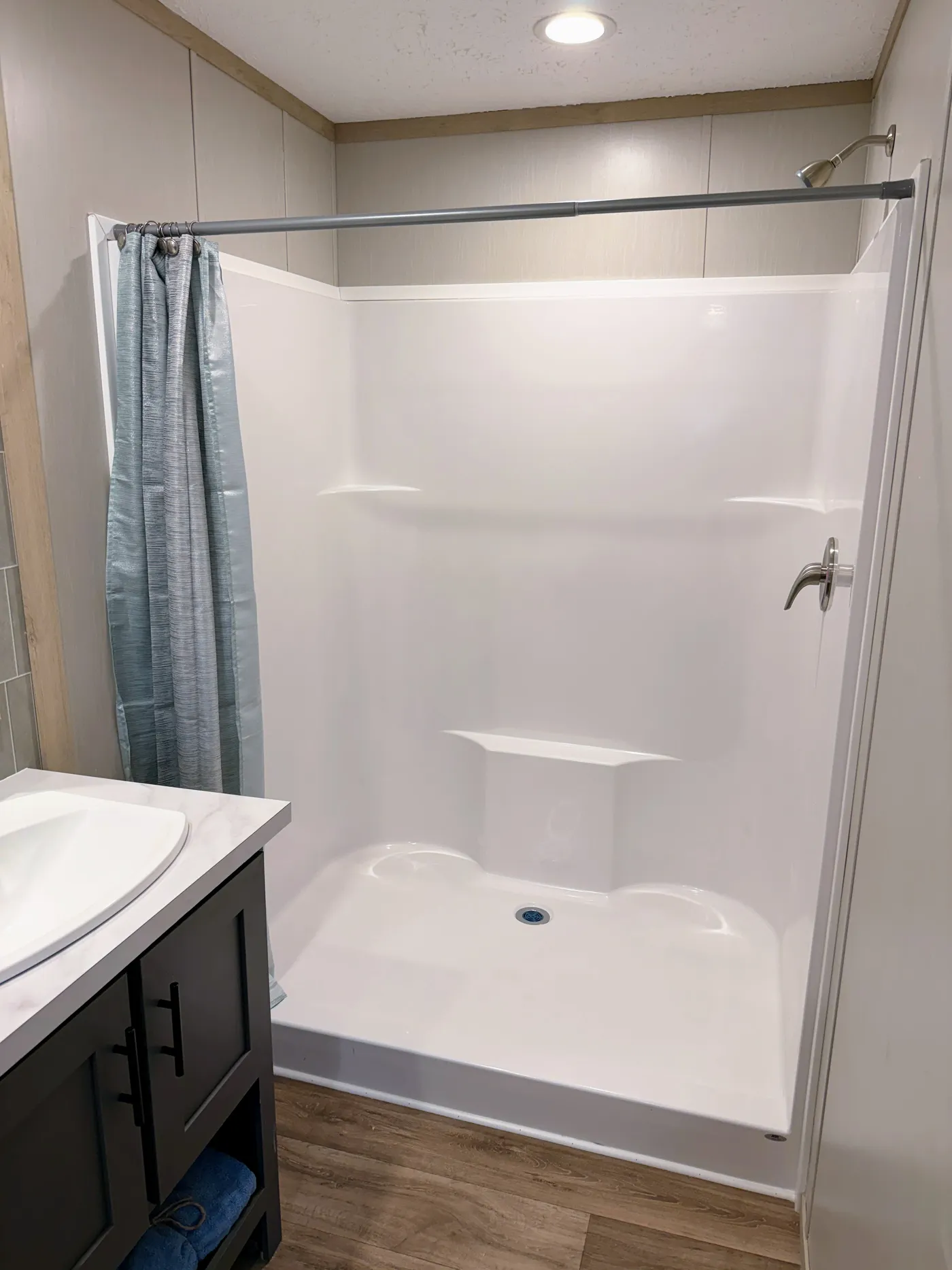 Optional walk in shower