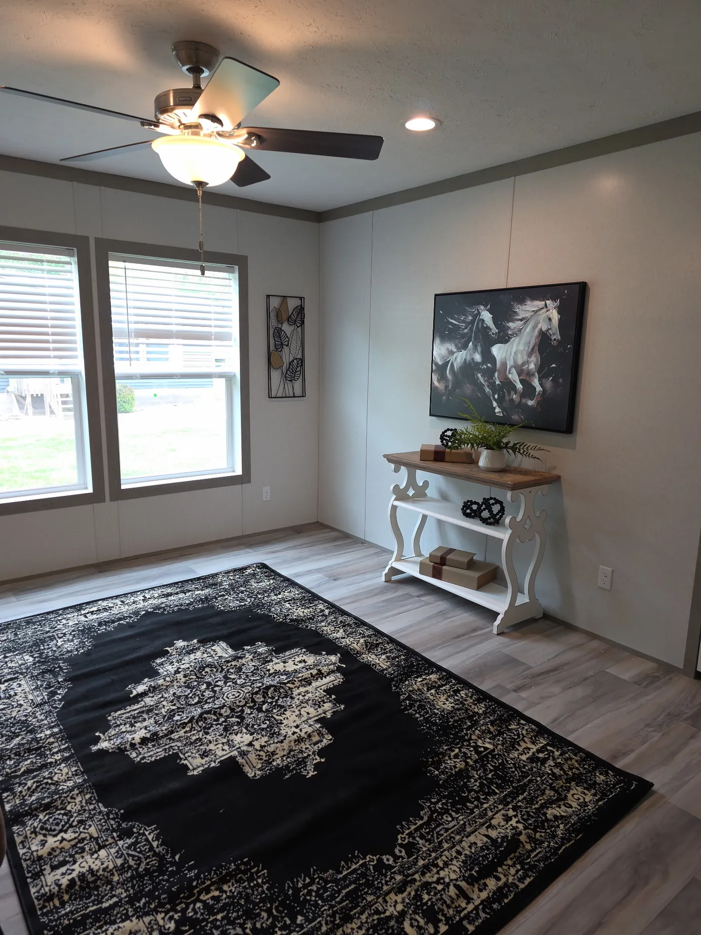Bonus living area with closet. 