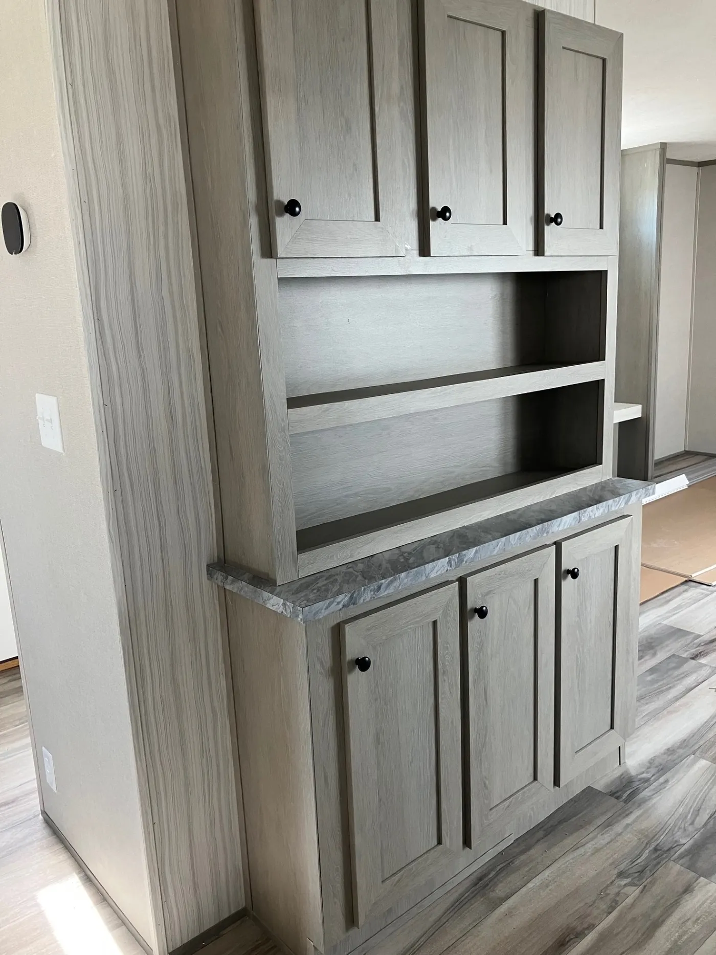 Optional Kitchen Hutch
