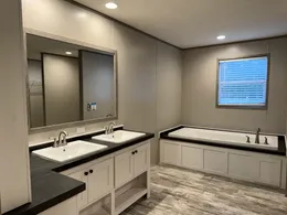 Double Sinks and Huge Tub!