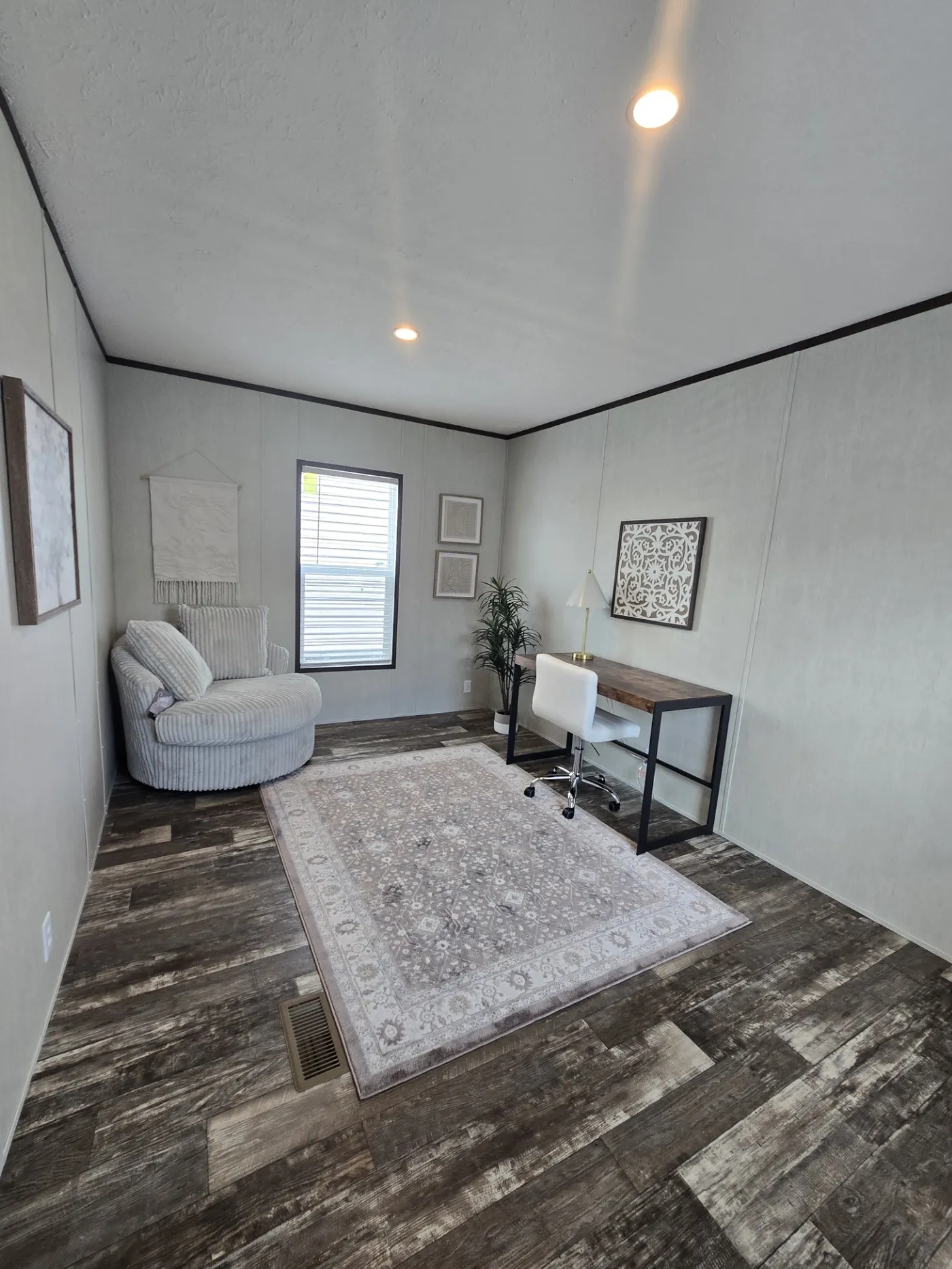 Flex Room