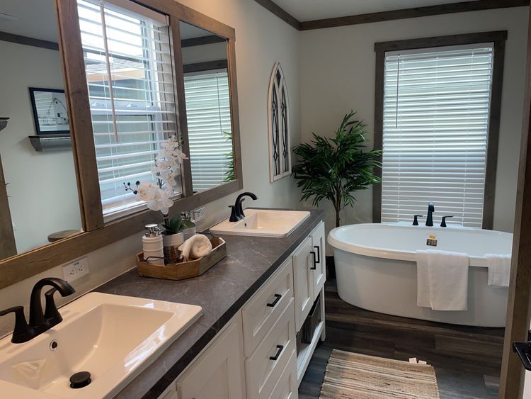 Everett- Great Priced Tape AND Texture Home