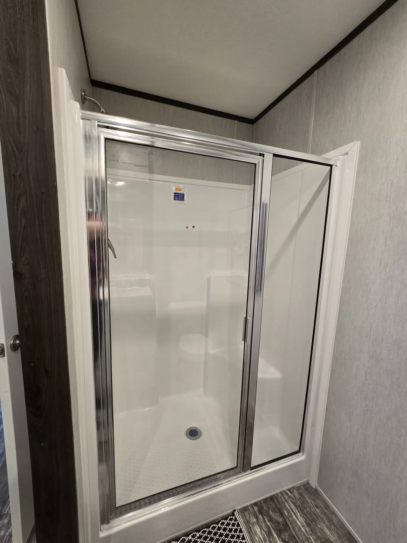 Primary Shower