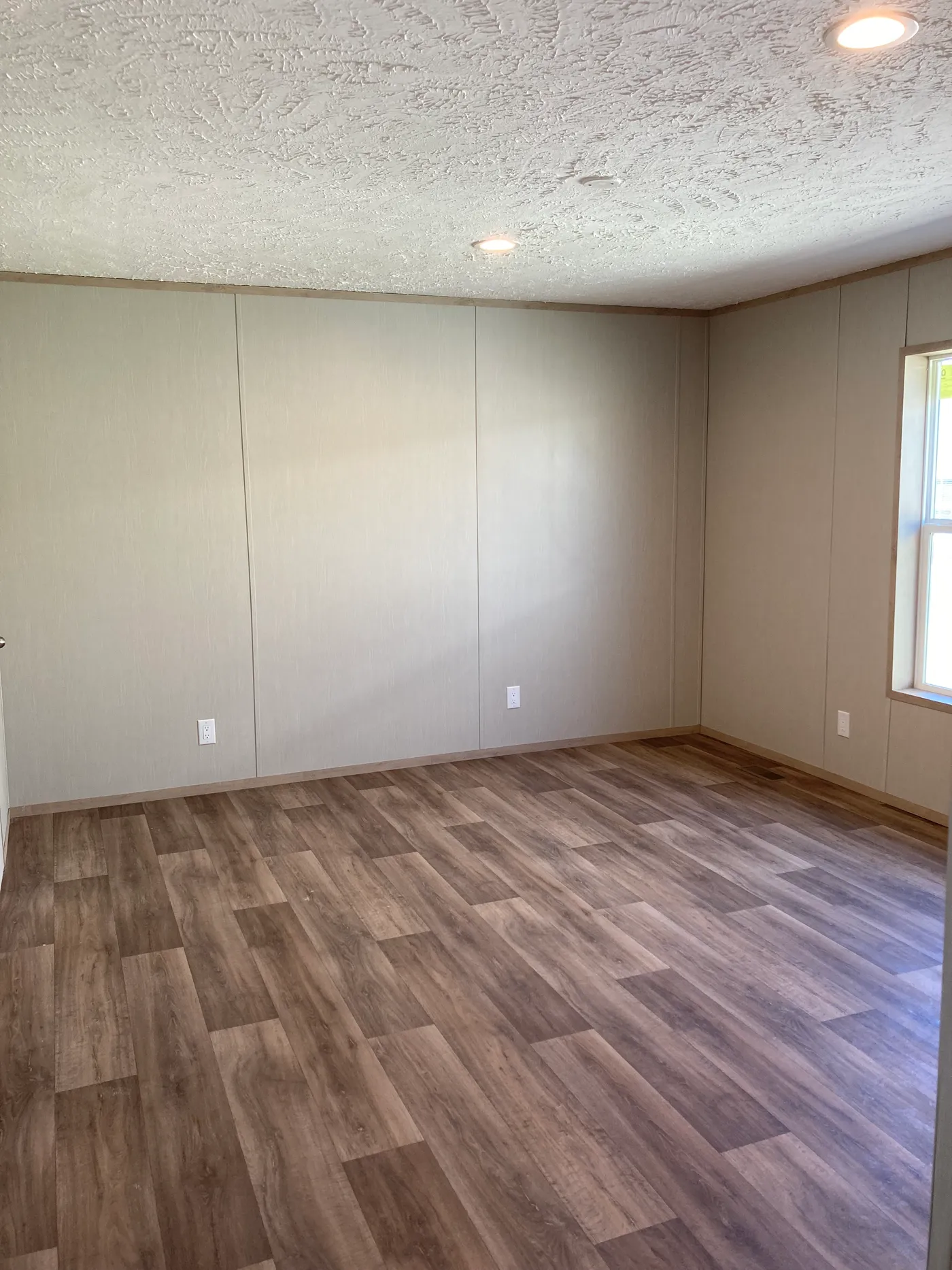 Large Master Bedroom!