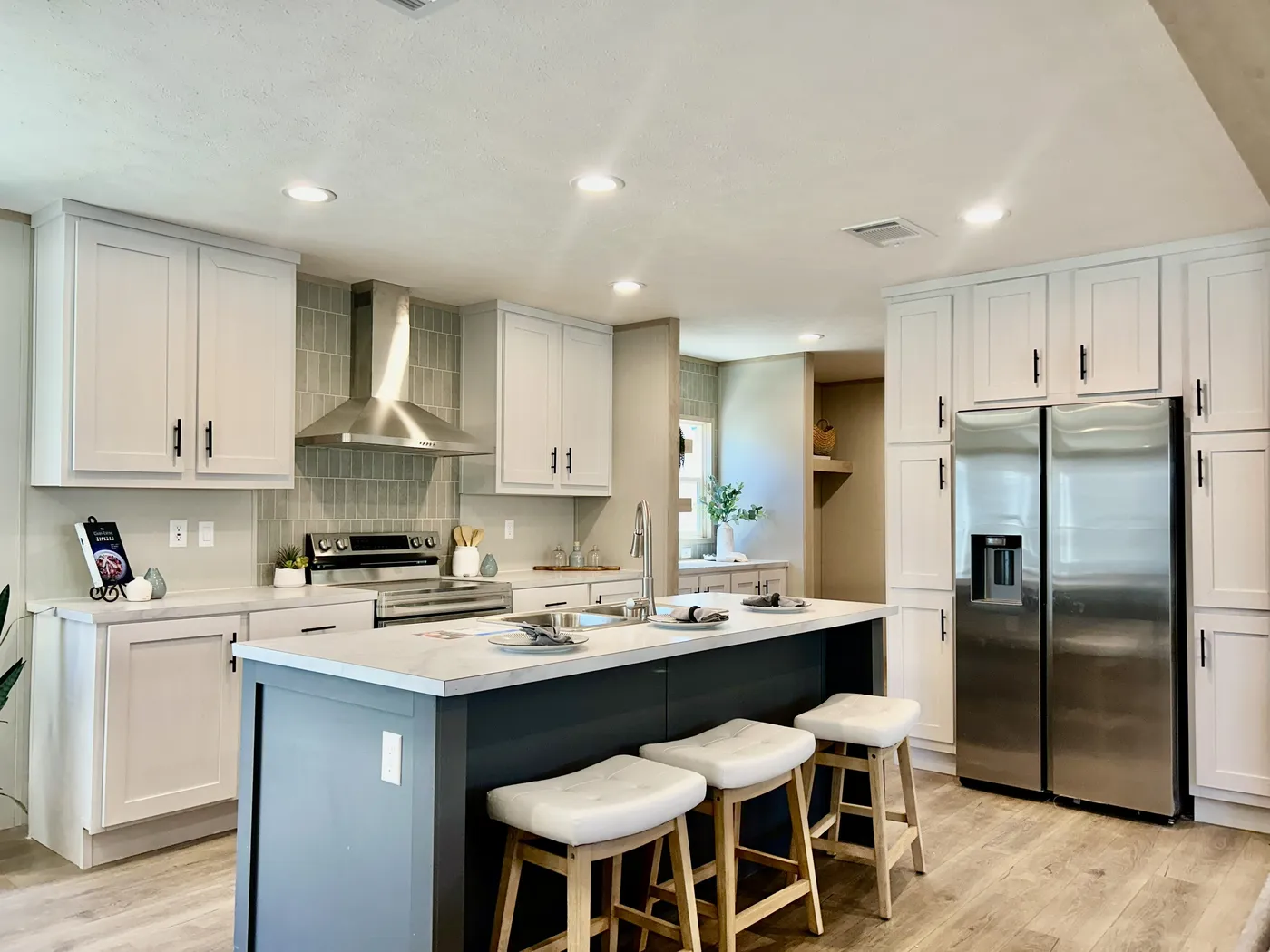 Breezy kitchen