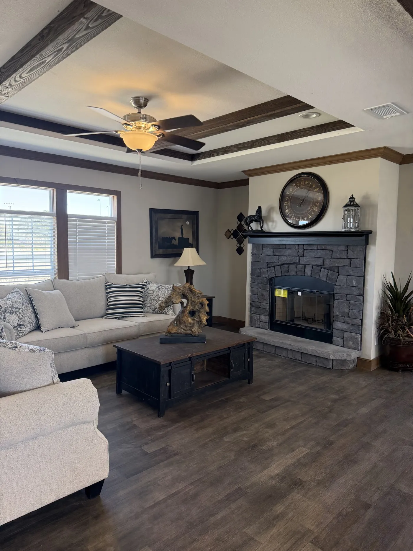 THE OCEANSIDE home image