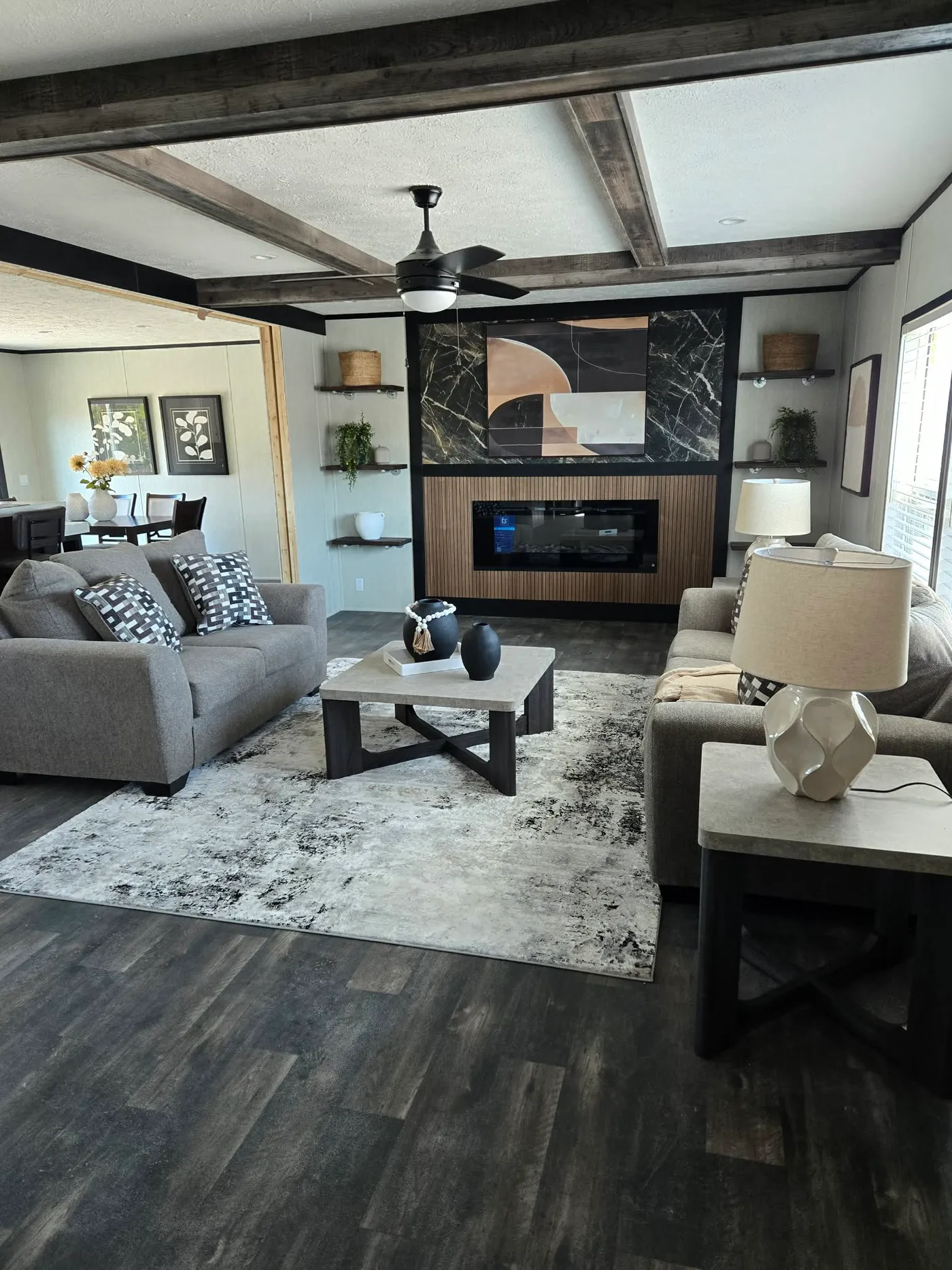 THE SHORELINE home image