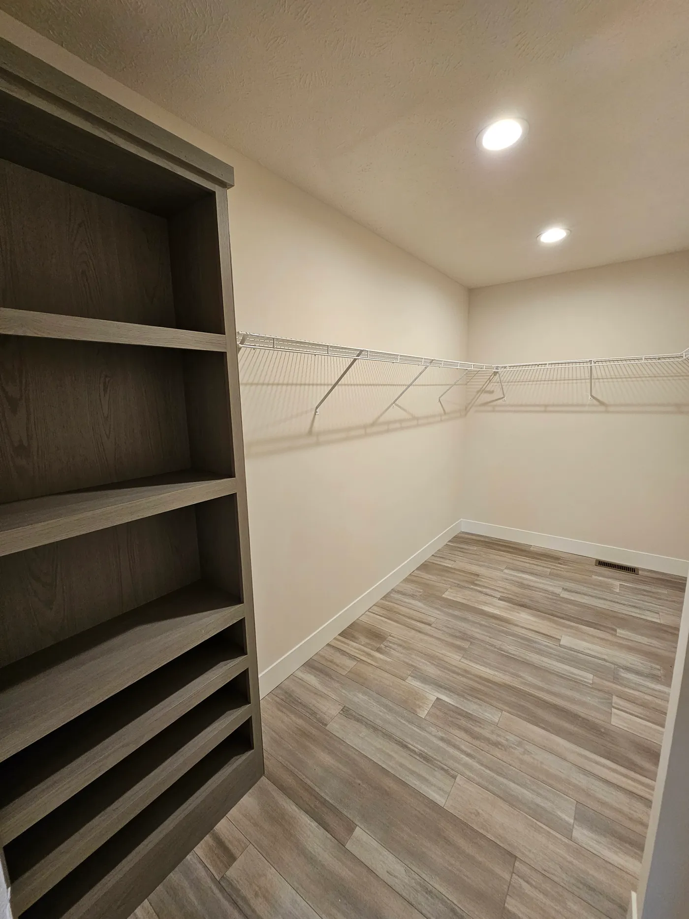 Walk In Closet