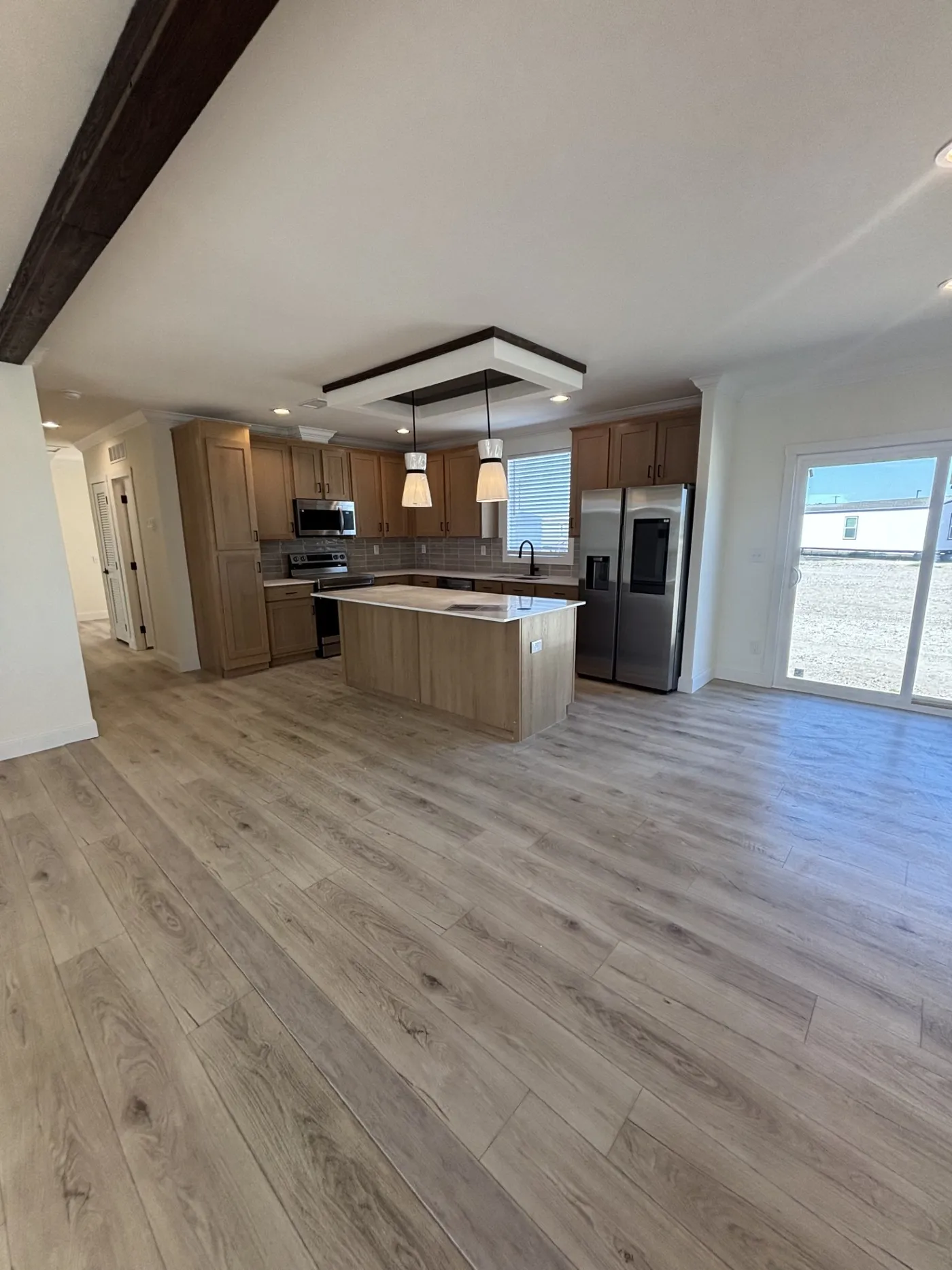 Kitchen / Dining Area