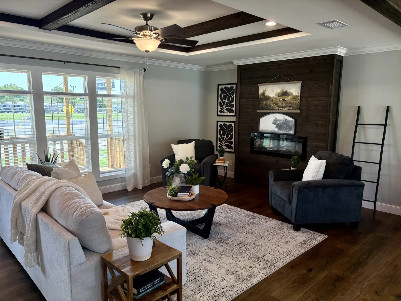 THE OCEANSIDE home image