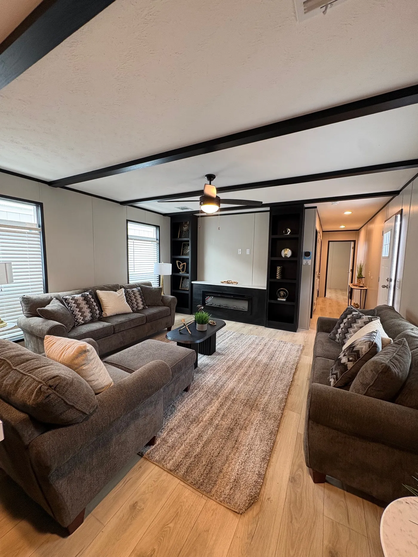 ANNIVERSARY SPLASH home image