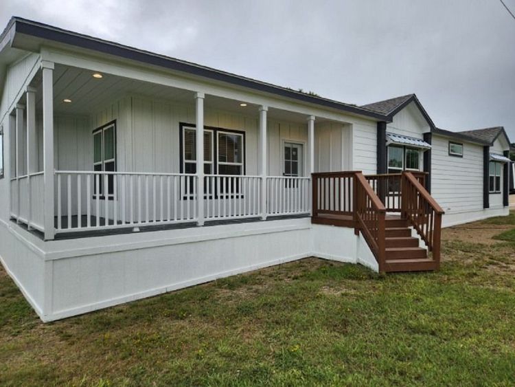 Kick Back AND Relax - Beautiful Porch Model! 