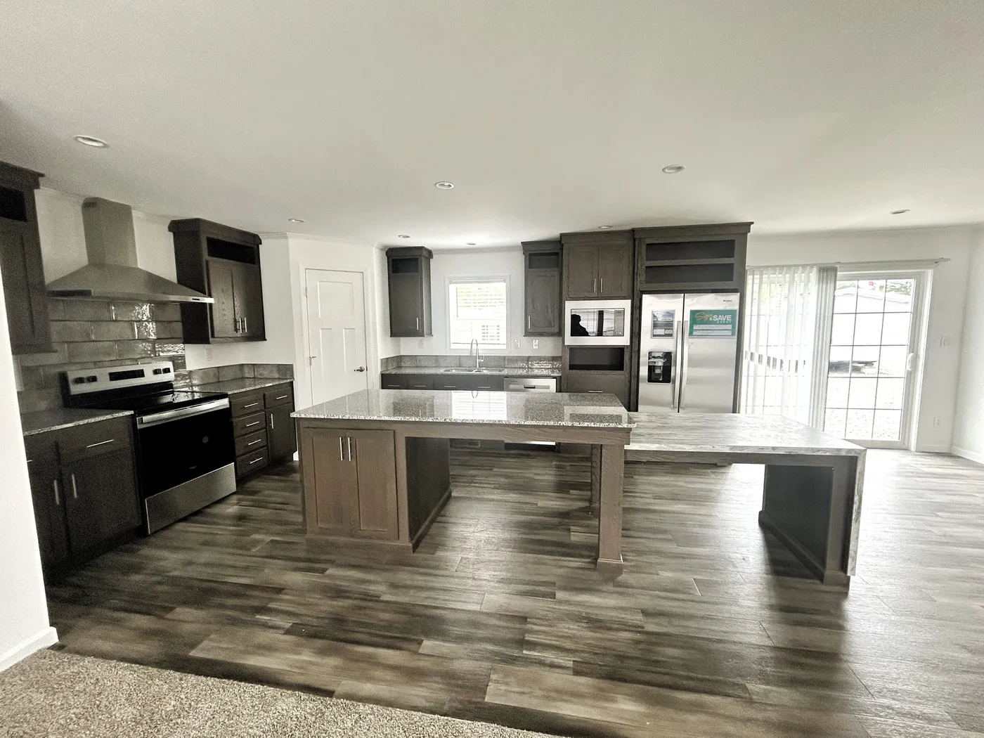 Beautiful view of the kitchen.