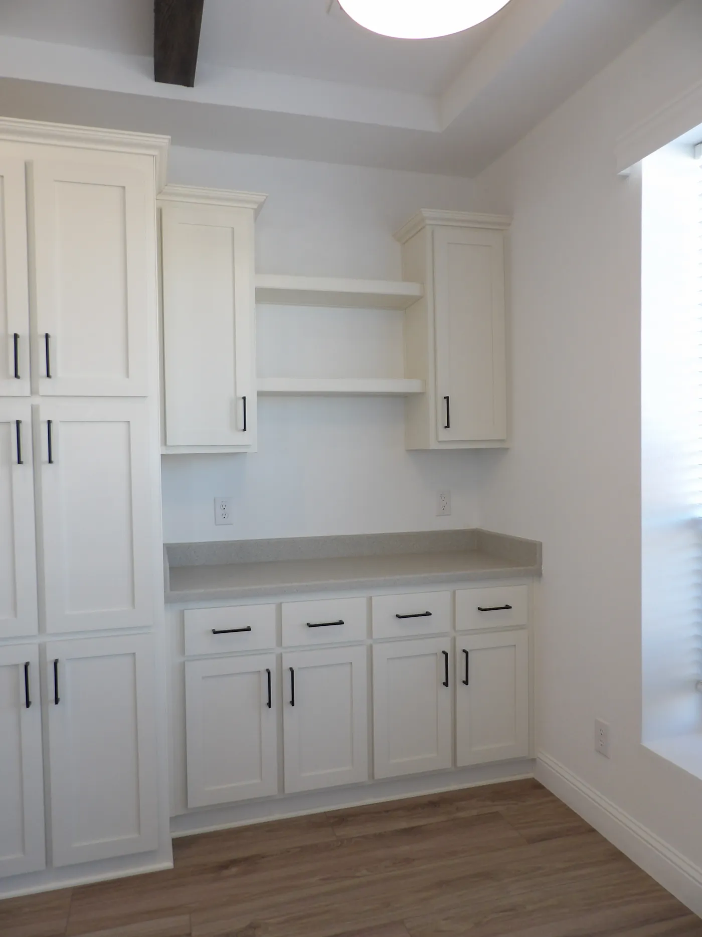 Coffee/Wine Bar in Dining Area