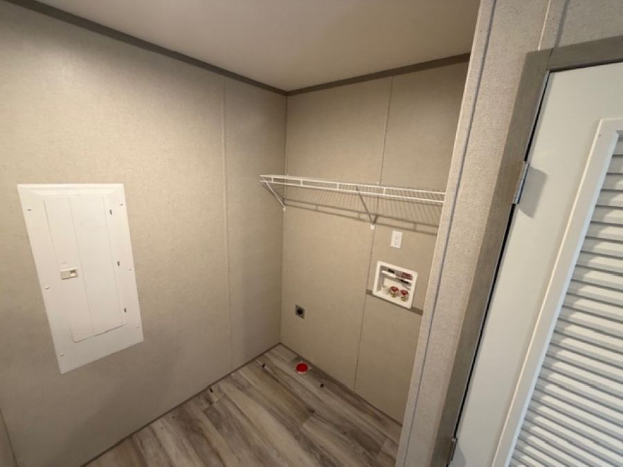 Spacious Utility Room