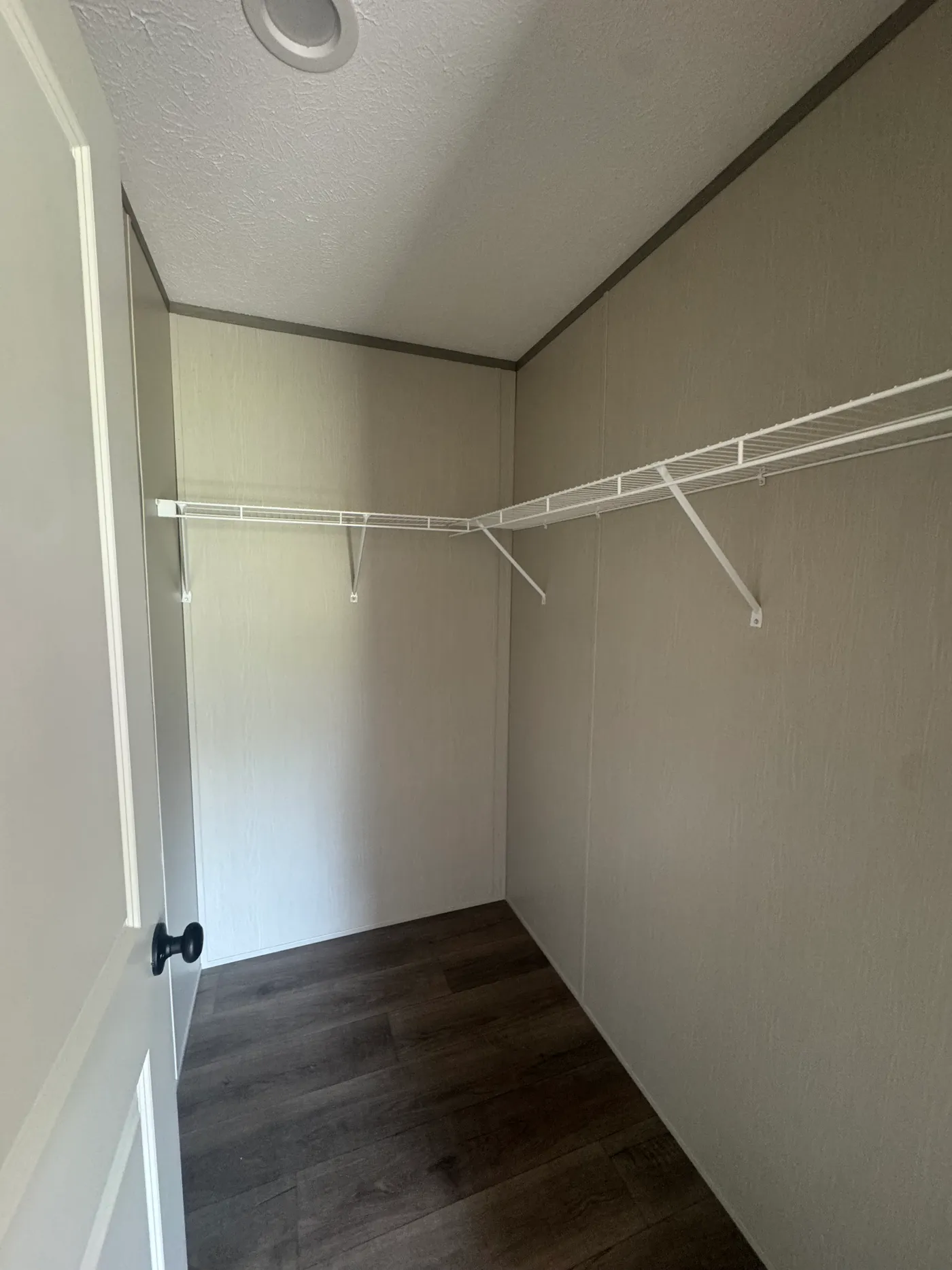 Guest bed 3 Closet