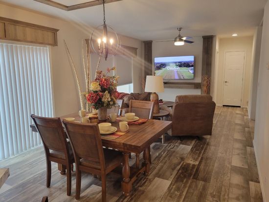 family room off dining room