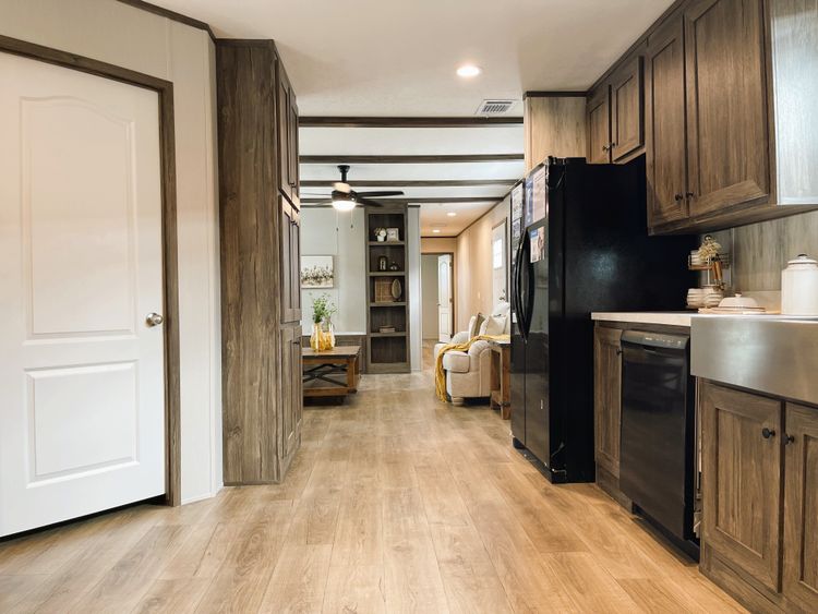 Lots OF Kitchen Cabinet Storage!