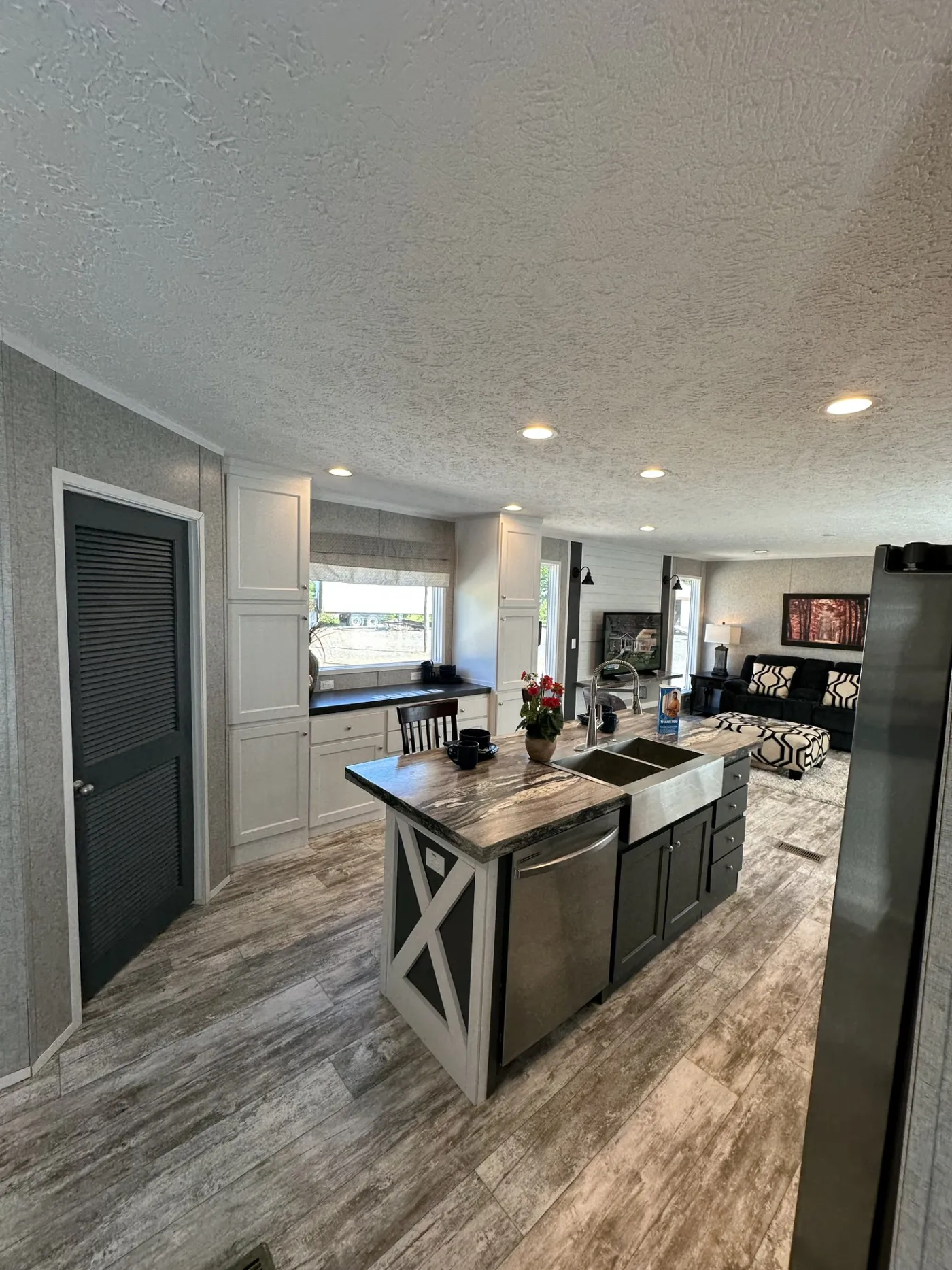 RIVERHAVEN home image