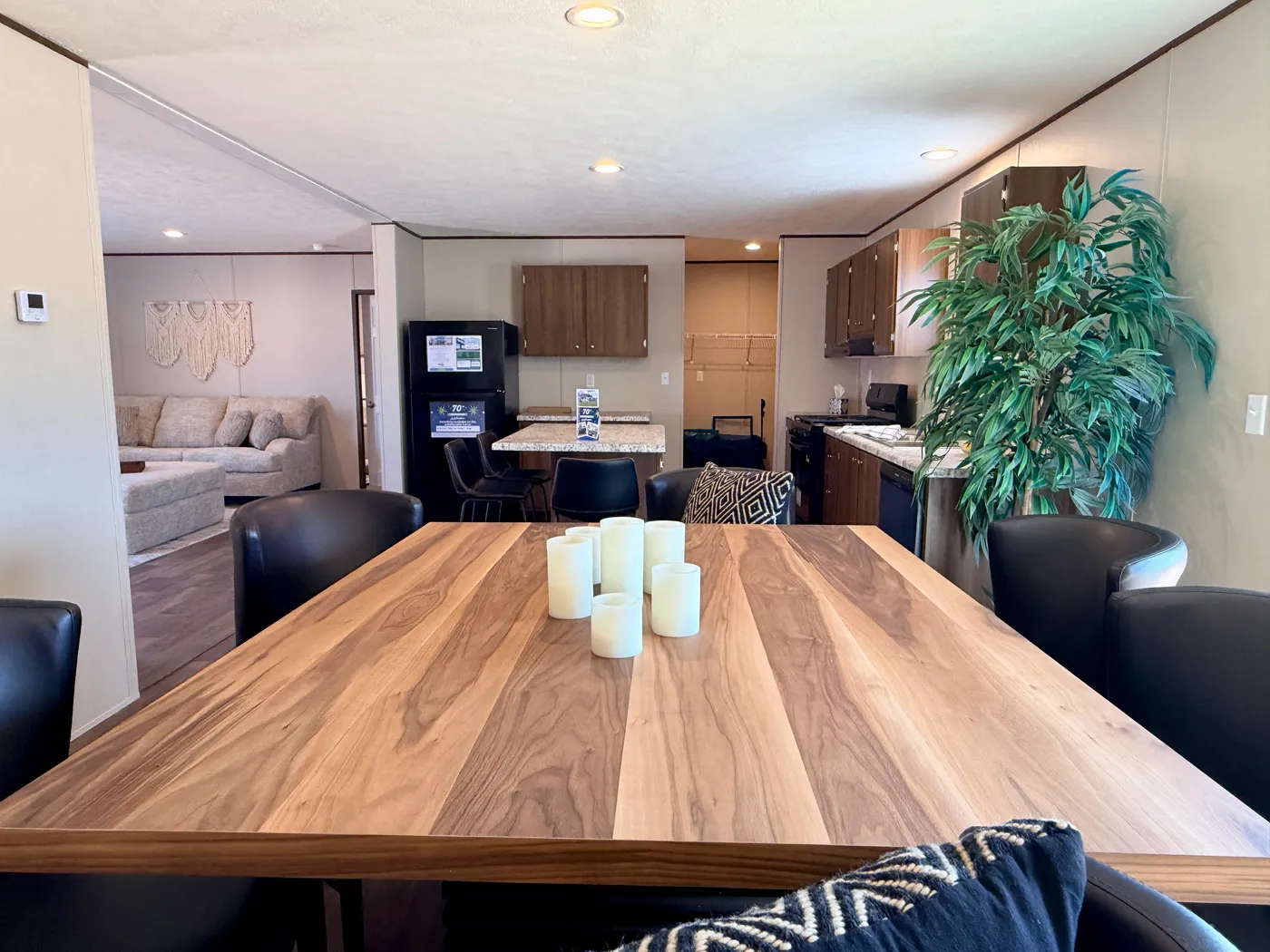open floor plan with dedicated dining room