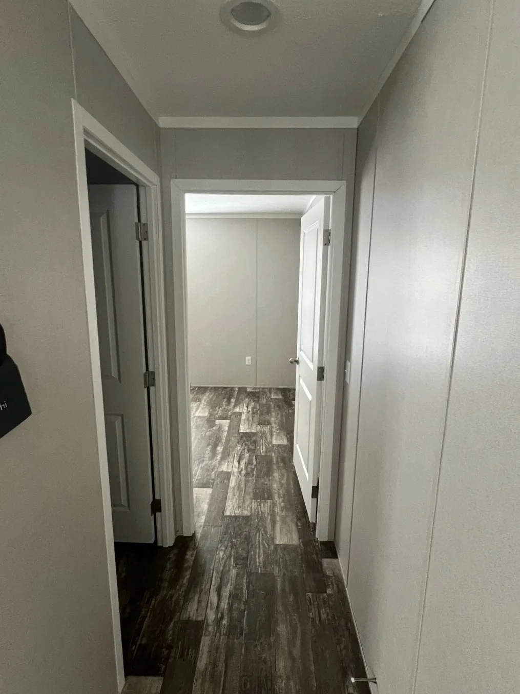 Sapphire Guest Bedroom Hallway