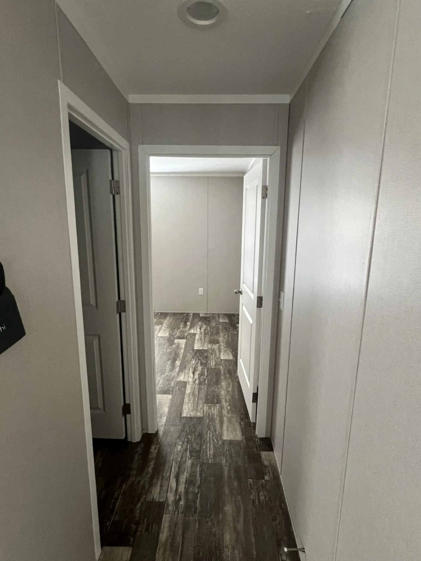 Sapphire Guest Bedroom Hallway