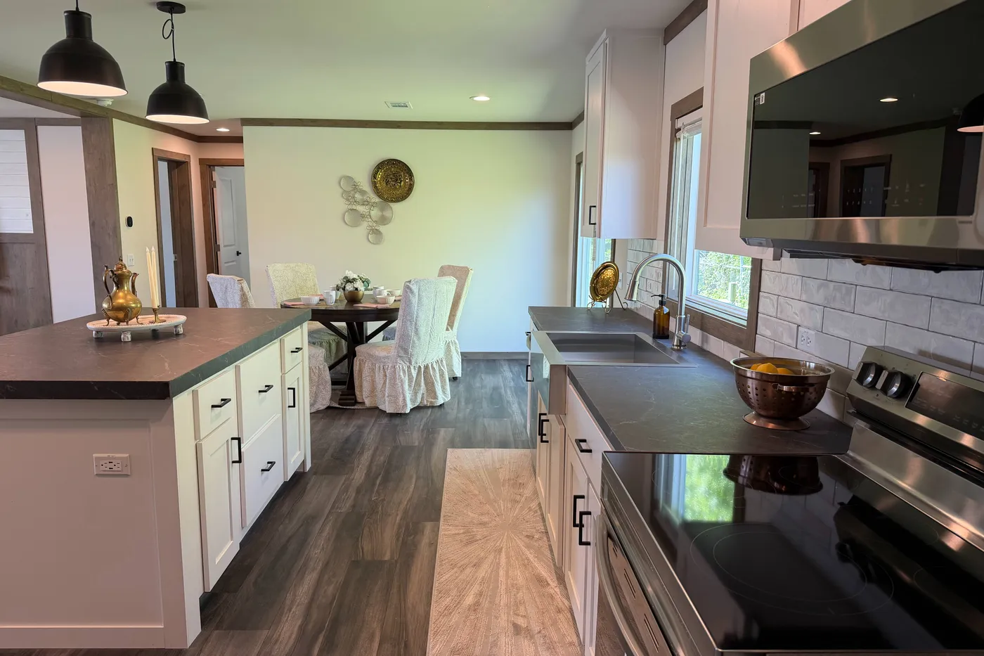 OPEN SPACE Kitchen and Dining