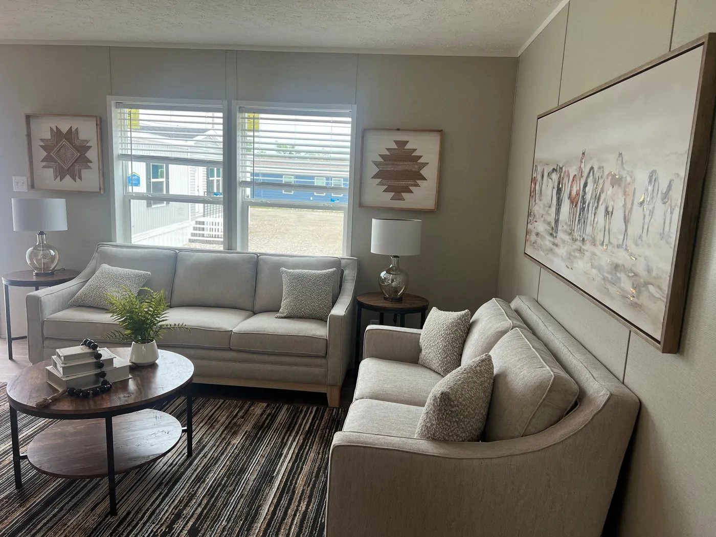 Living Room - outlets every 6'