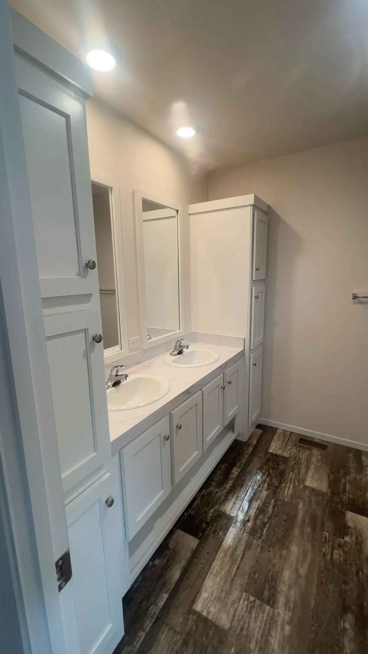 Bathroom in primary bedroom 