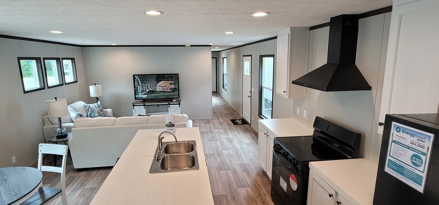 SUPER WIDE!!! The Shreveport home image
