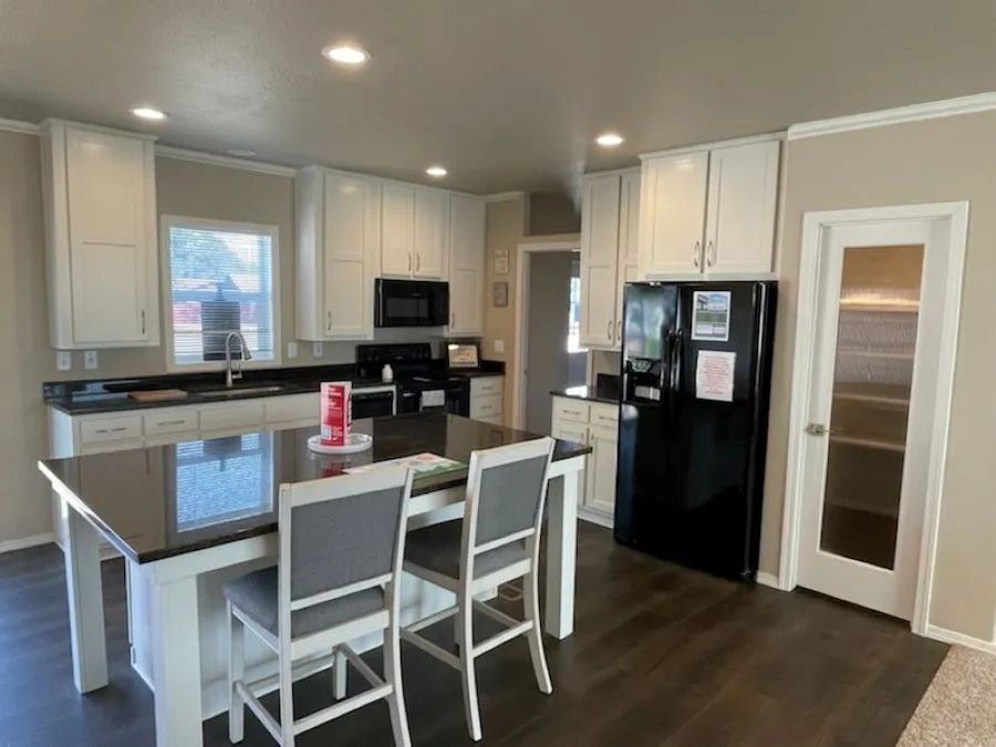 Kitchen with Island