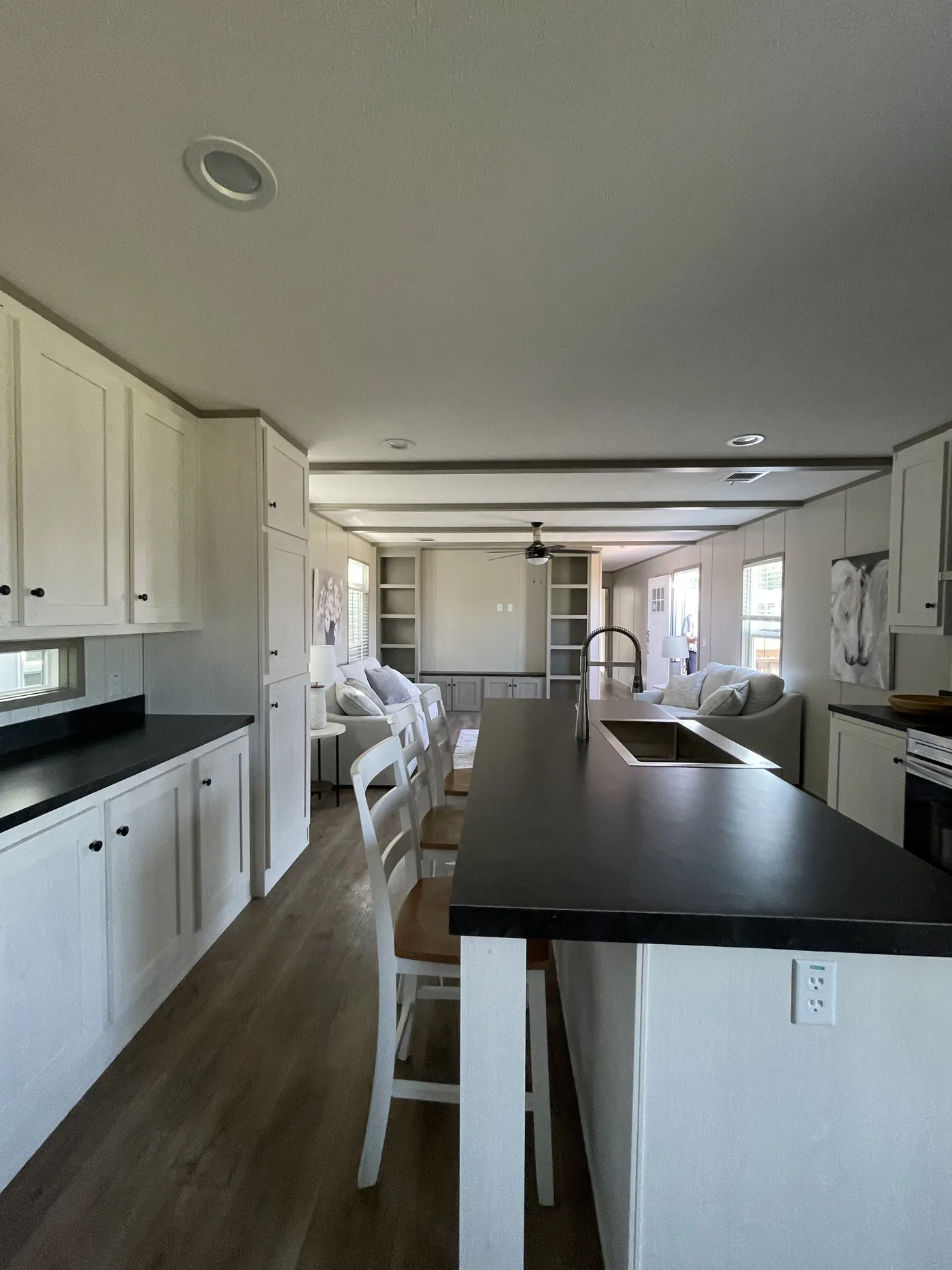 Island View w/ Cabinets