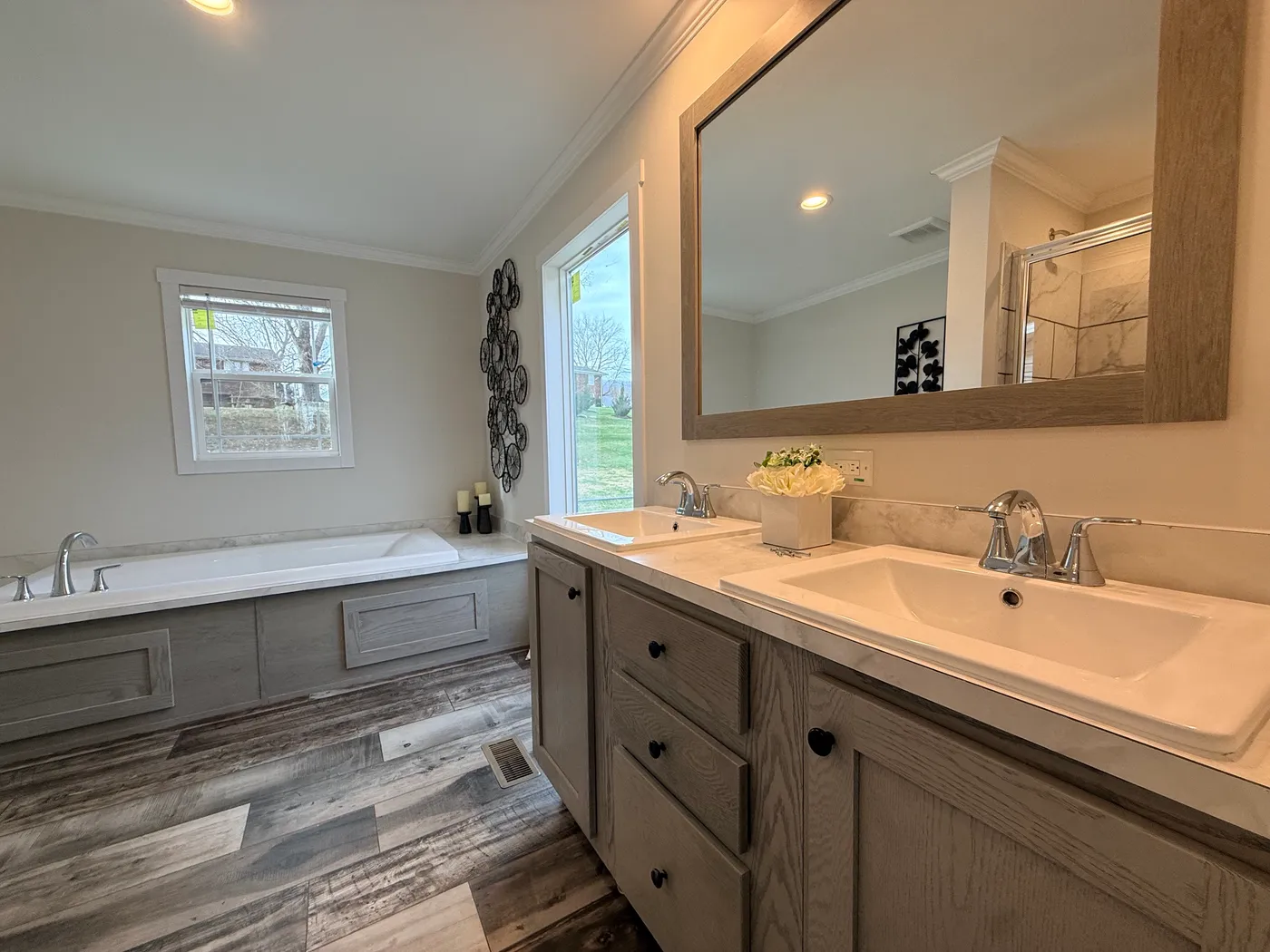 Soaker Tub and Double Sinks