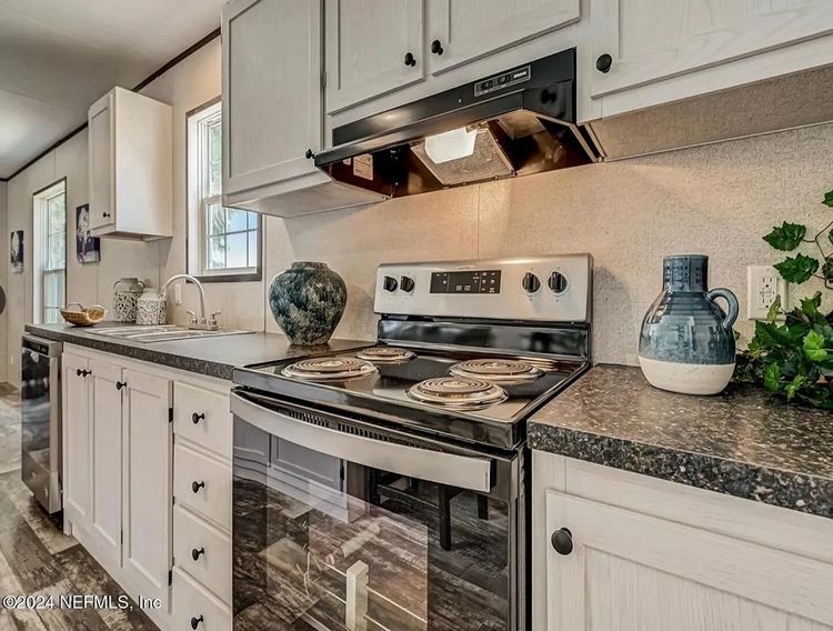 Land-Home 5/3 Hasting FL Move IN Ready