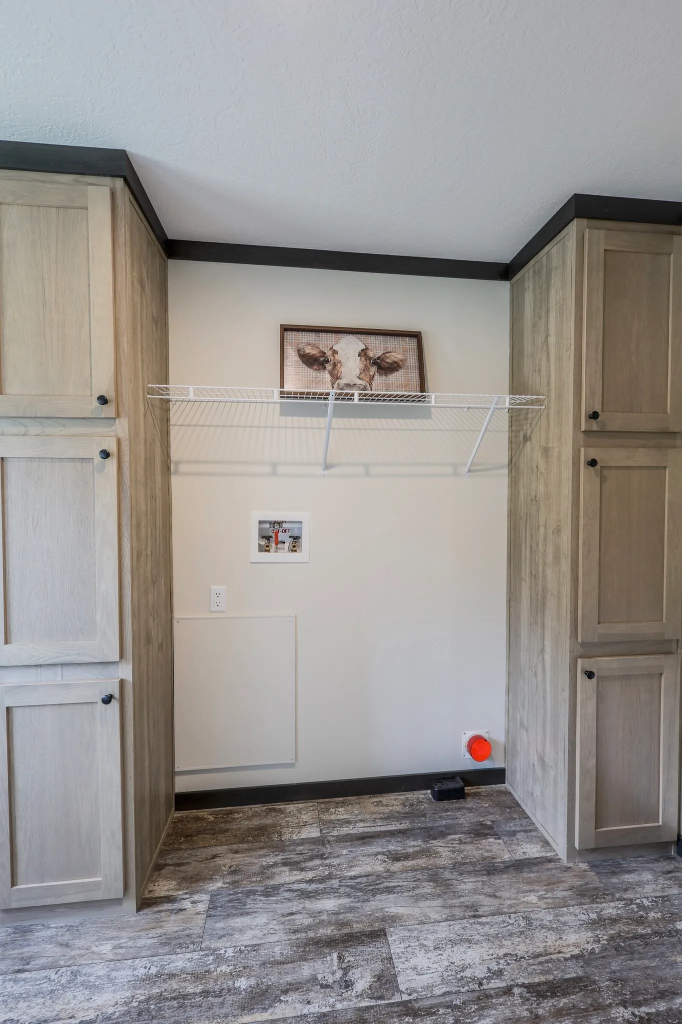utility room with washer and dryer hookups