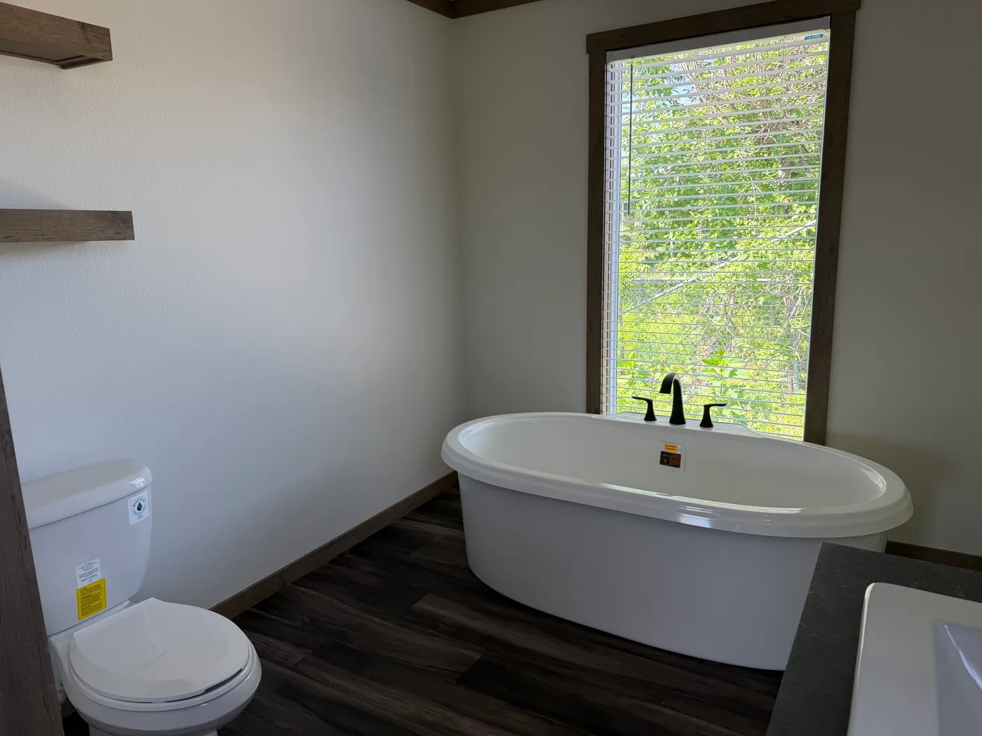 RELAXING Soaker Tub