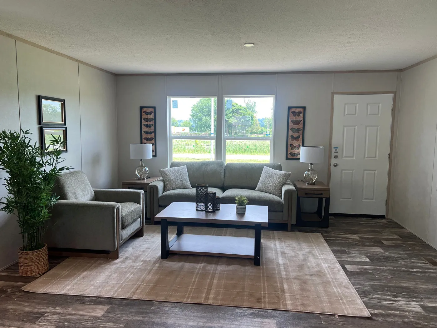 Open Concept - Outlets every 6'