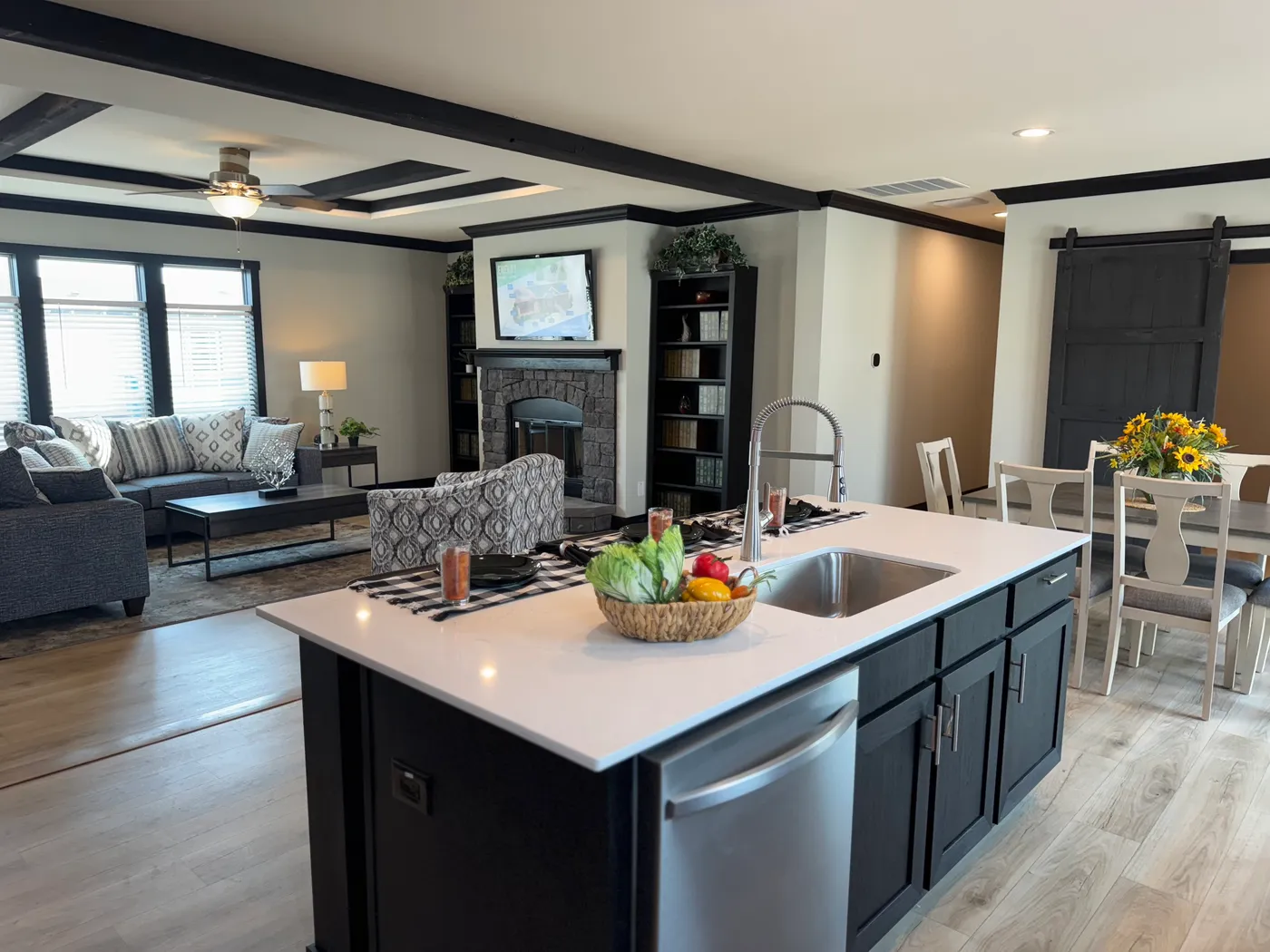 "THE OCEANSIDE" 4 BED / 3 BATH  home image