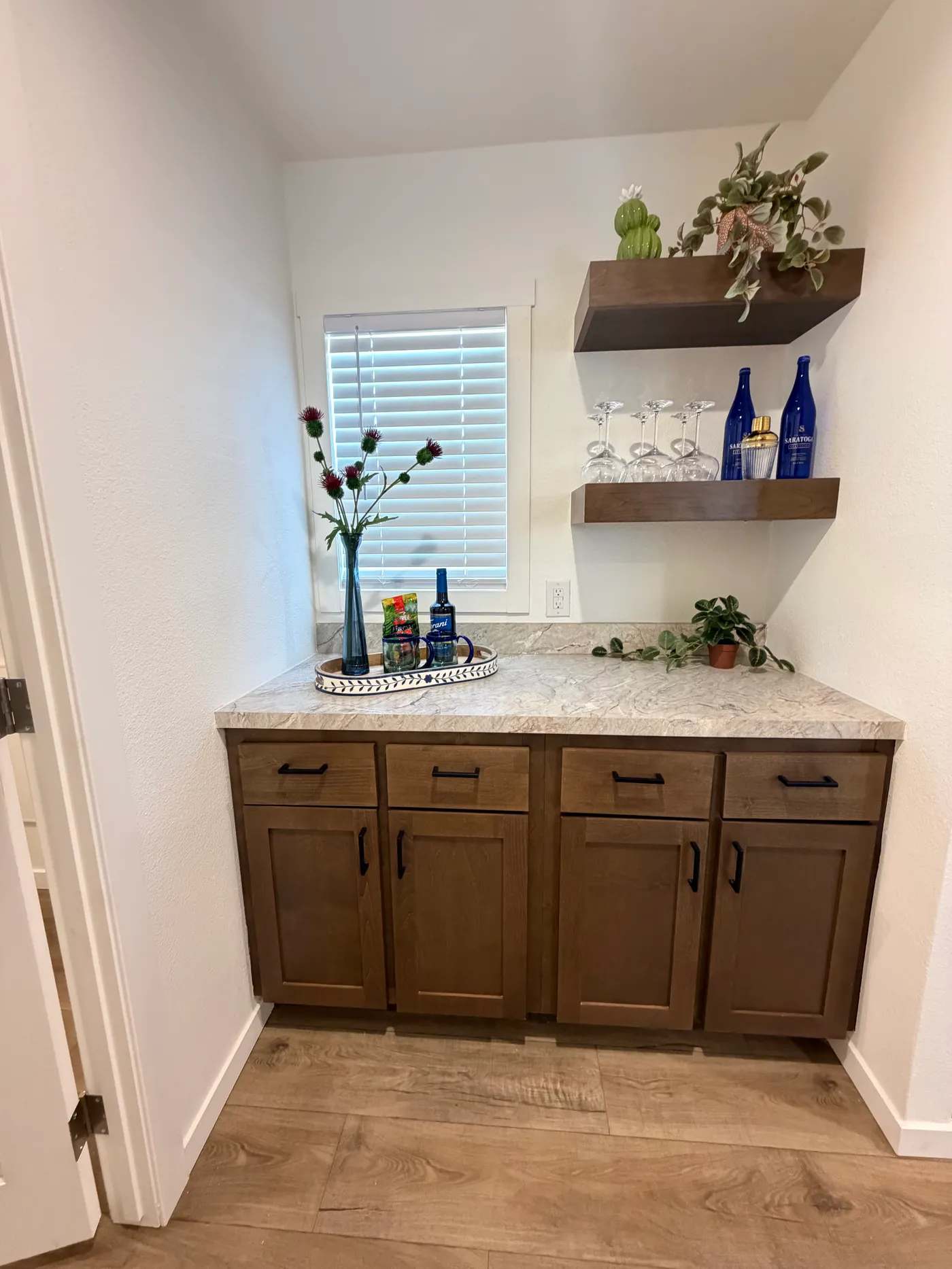 Built-in Coffee Bar!
