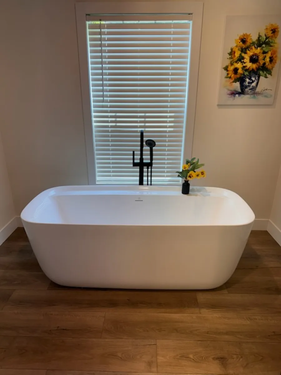 stand alone tub opt shown
